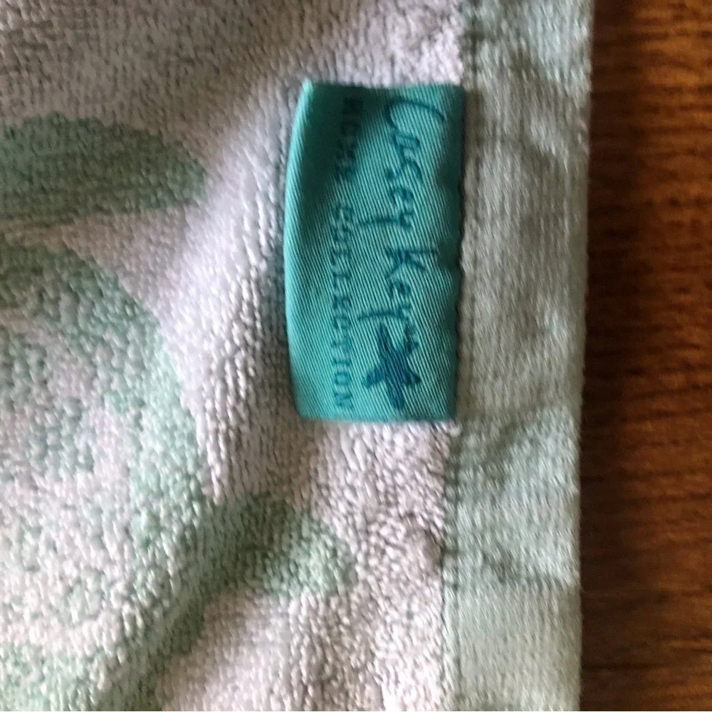 Casey Key sea turtle towel 100% cotton